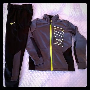 Size 6 Nike track suit